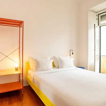 Saturdays Albergue Lisboa