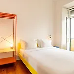 Saturdays Hostel Lisbon