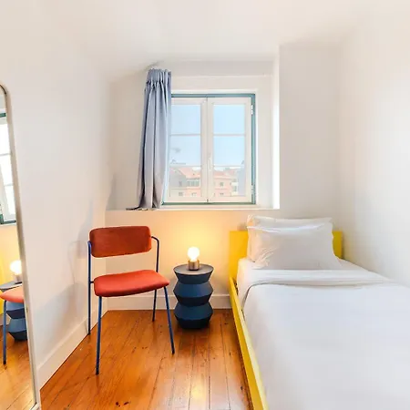 Saturdays Hostel